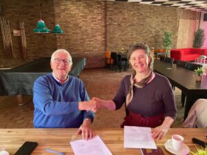 Gemeenschapshuis Genderdal en Sans Chagrin tekenen overeenkomst